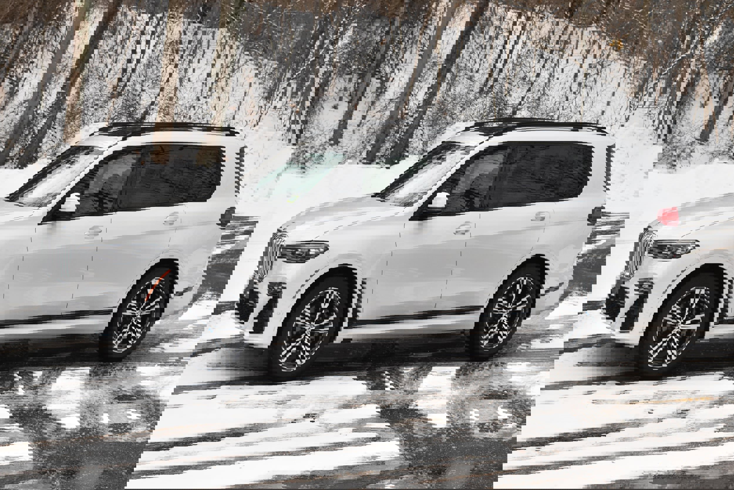 Used 2020 BMW X7 xDrive40i w/ M Sport Package image 2