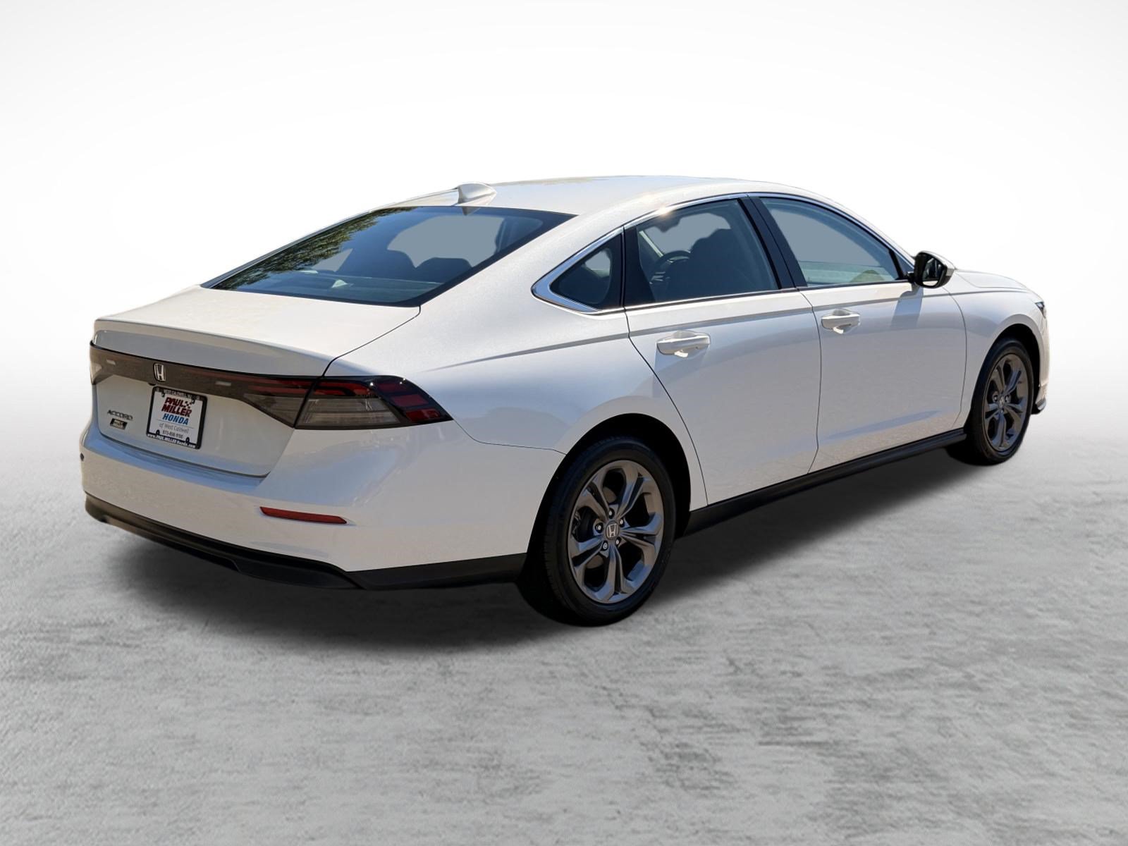 Used 2024 Honda Accord EX image 6