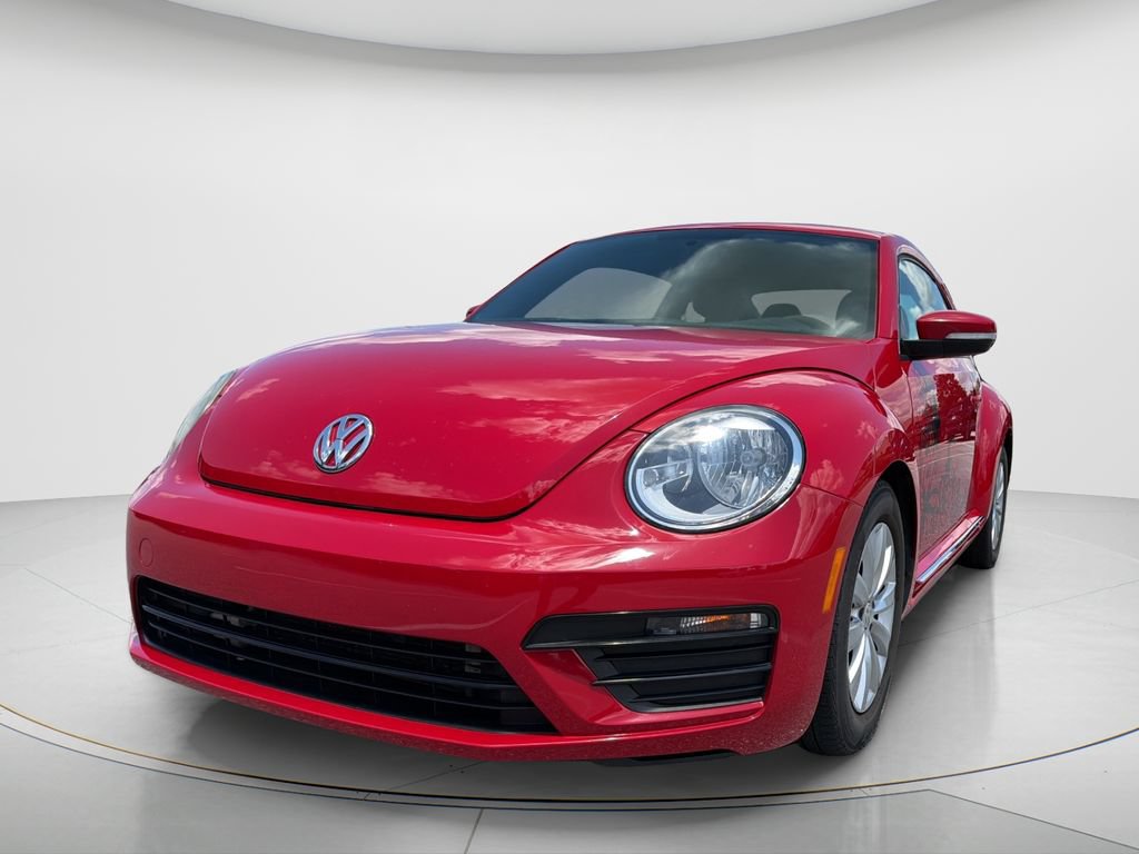 Used 2019 Volkswagen Beetle 2.0T S FWD image 1