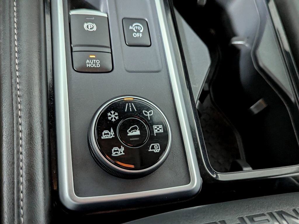 Used 2025 Nissan Pathfinder SV image 35