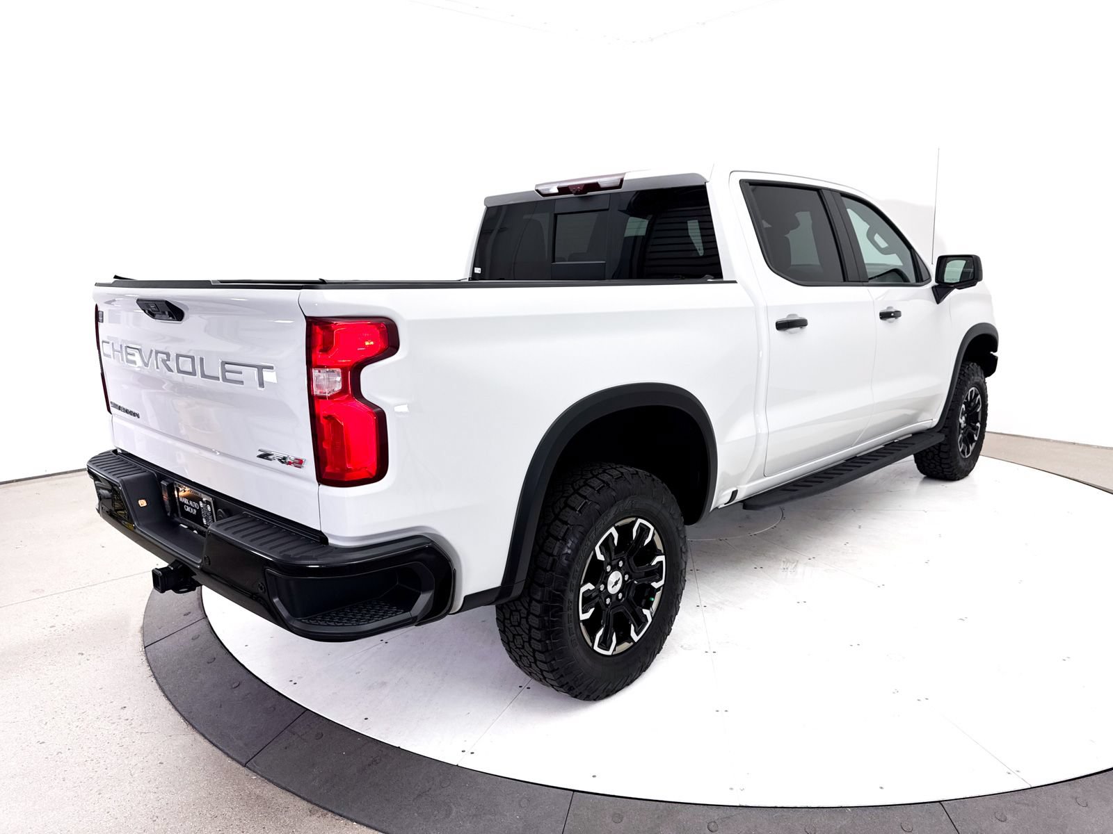 Used 2024 Chevrolet Silverado 1500 ZR2 w/ Technology Package AWD/4WD image 21