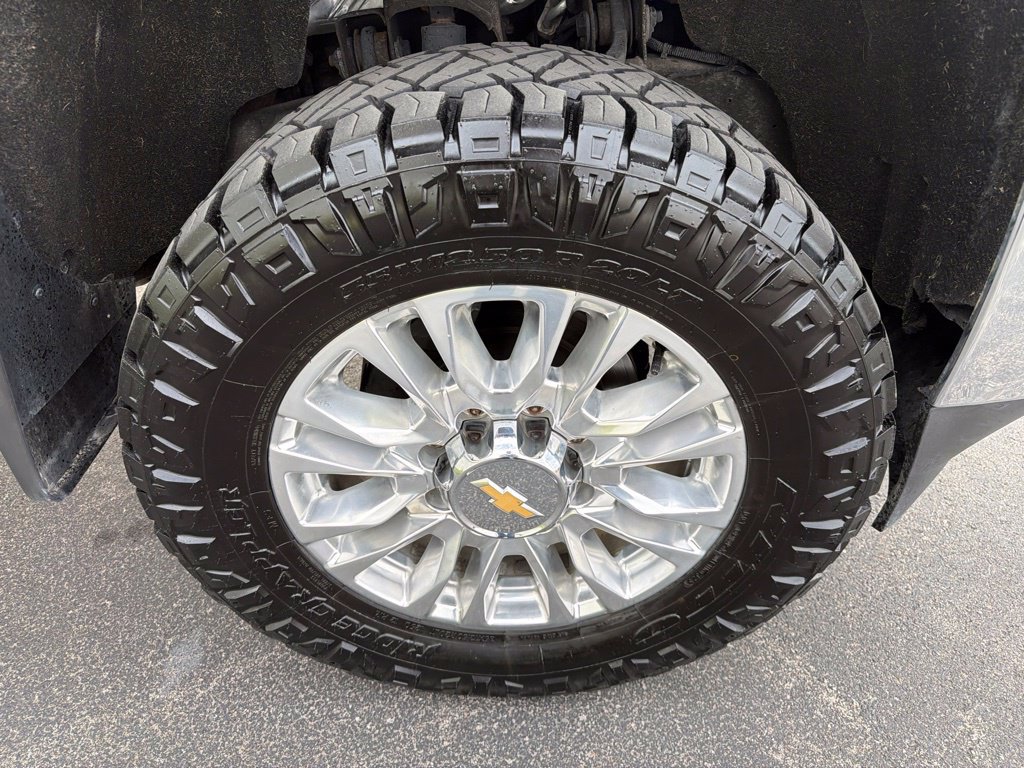 Used 2015 Chevrolet Silverado 2500 LTZ w/ LTZ Plus Package AWD/4WD image 14