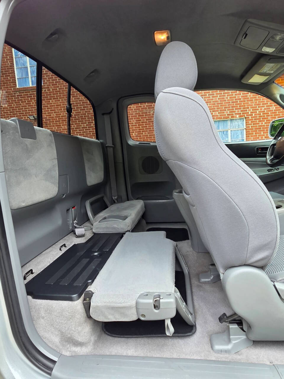 Used 2005 Toyota Tacoma PreRunner RWD image 22