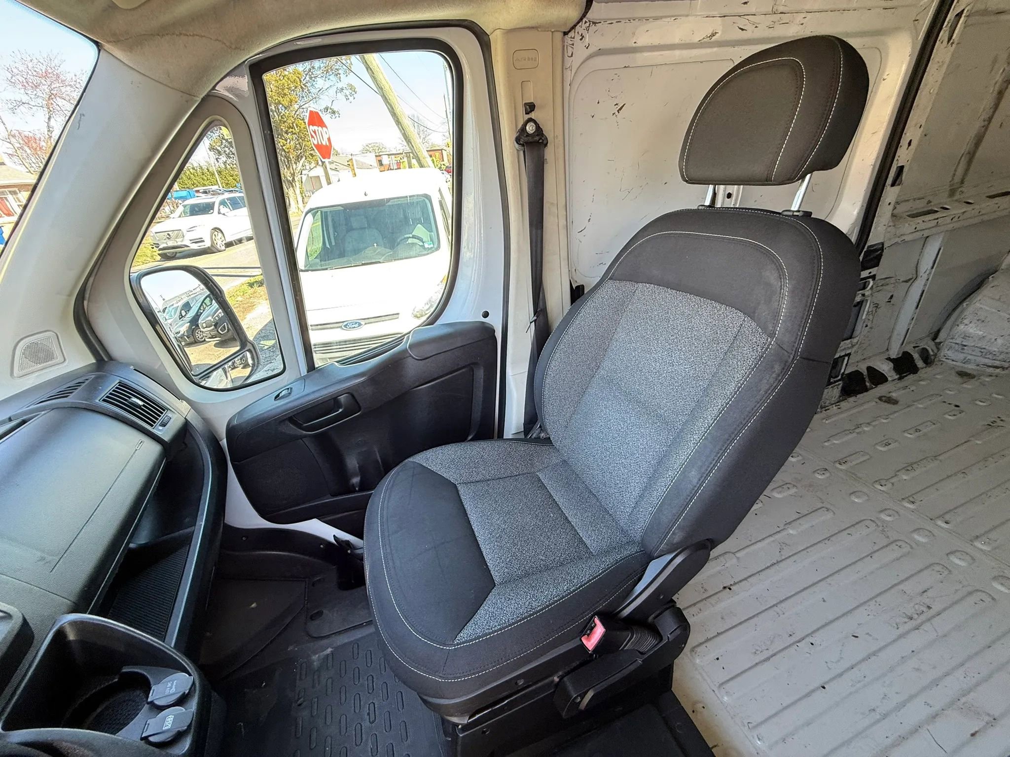 Used 2014 RAM ProMaster 3500 w/ Premium Appearance Group image 29