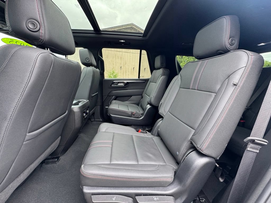 Used 2025 Chevrolet Tahoe RST w/ Comfort Package AWD/4WD image 32