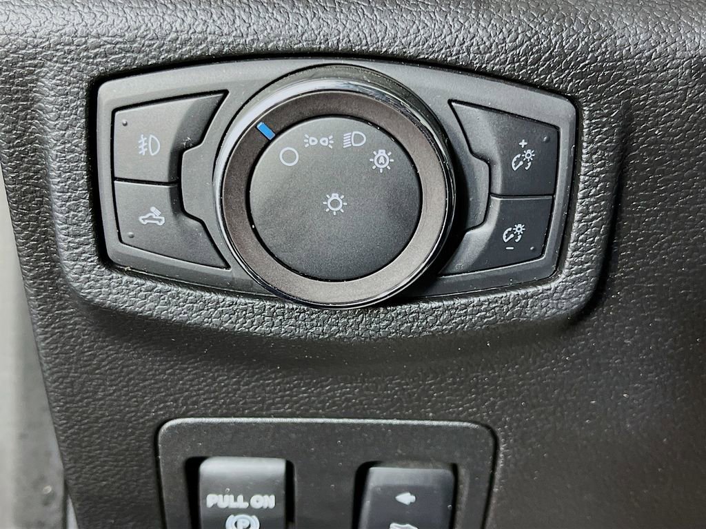 Used 2019 Ford F150 Lariat w/ Equipment Group 502A Luxury image 13