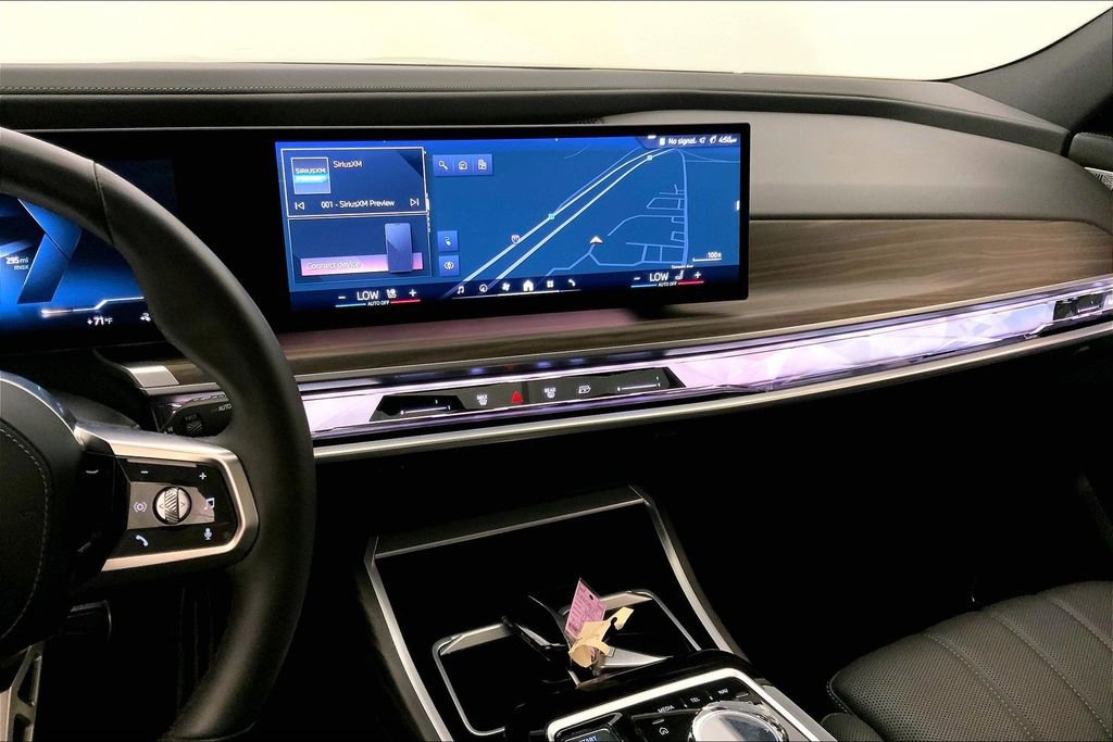 Certified 2023 BMW i7 xDrive60 w/ Executive Package 2 AWD/4WD image 5