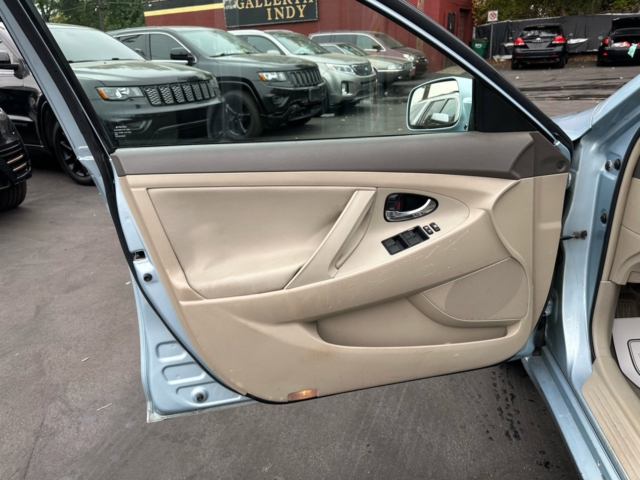 Used 2009 Toyota Camry SE image 12