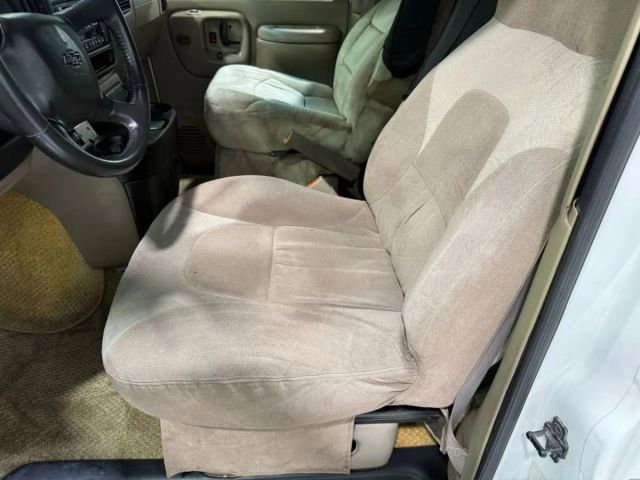 Used 2002 Chevrolet Express 1500 w/ LS Preferred Equipment Group RWD image 16
