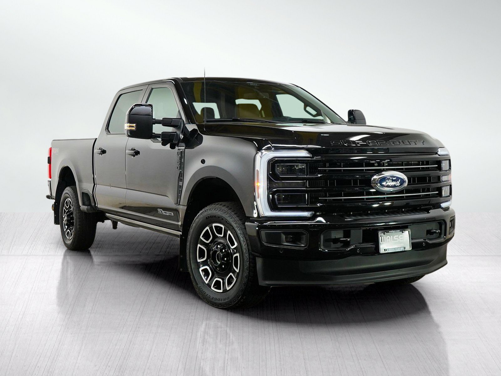 Used 2025 Ford F350 Platinum AWD/4WD image 7