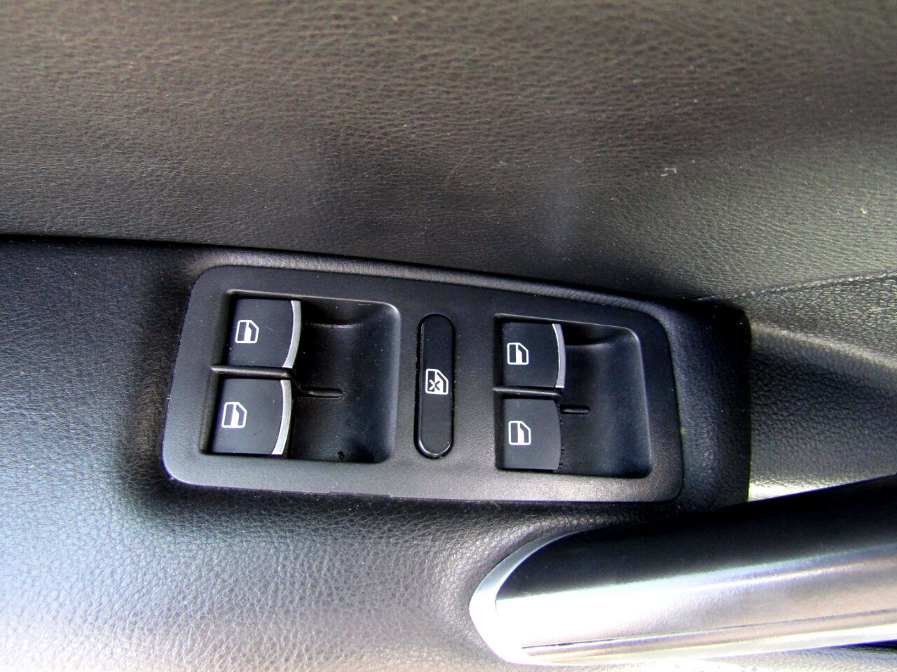 Used 2022 Volkswagen Passat 2.0T SE image 11