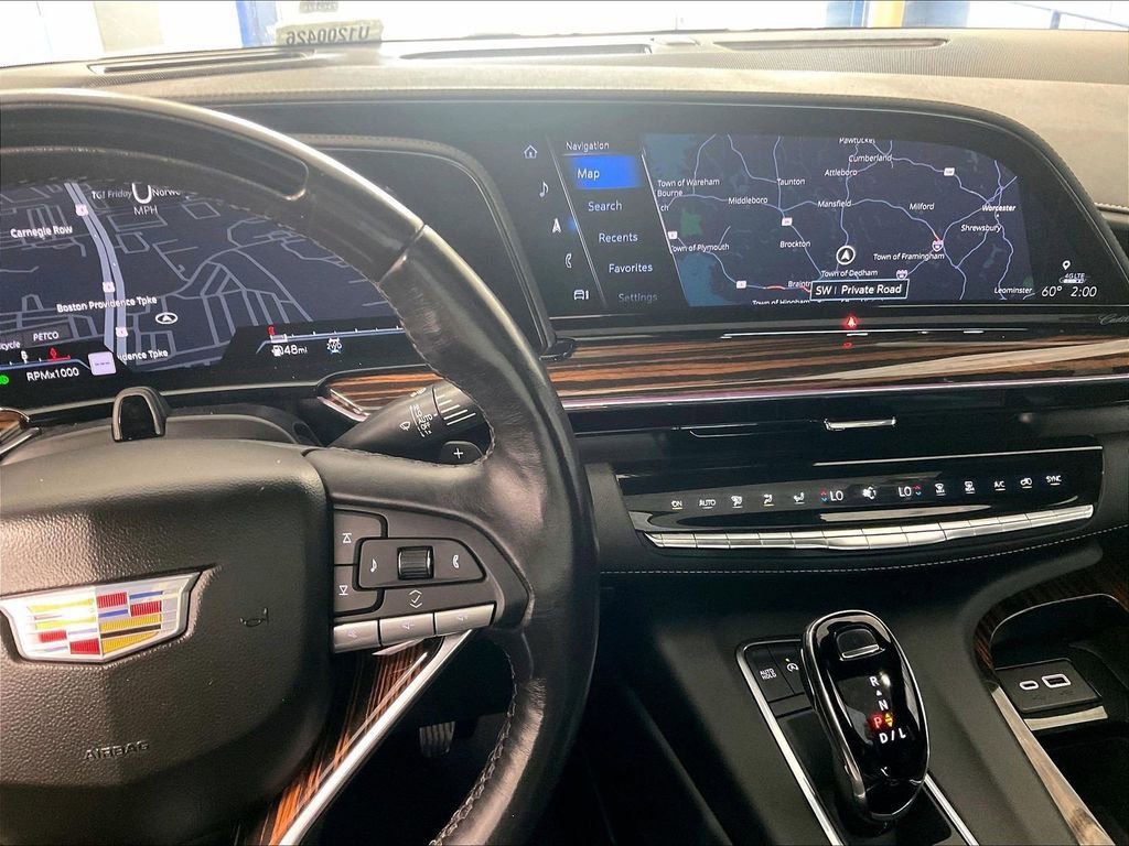 Used 2023 Cadillac Escalade Premium Luxury w/ LPO, Floor Liner Package AWD/4WD image 19
