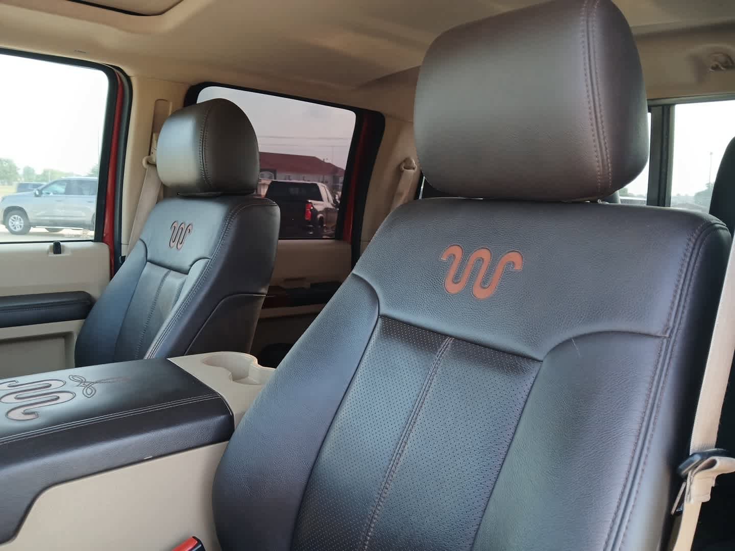 Used 2015 Ford F250 King Ranch w/ FX4 Off-Road Package AWD/4WD image 16