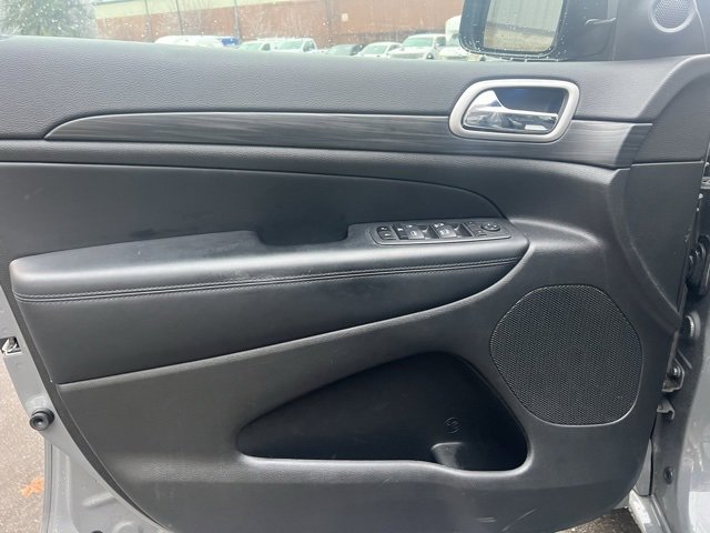 Used 2022 Jeep Grand Cherokee Laredo X image 20