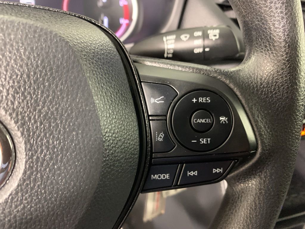 Used 2024 Toyota RAV4 LE AWD/4WD image 21