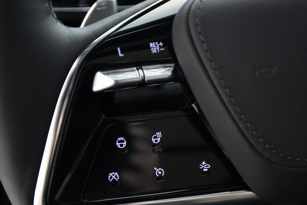 Used 2026 Cadillac Escalade ESV Platinum Luxury w/ LPO, Floor Liner Package image 25