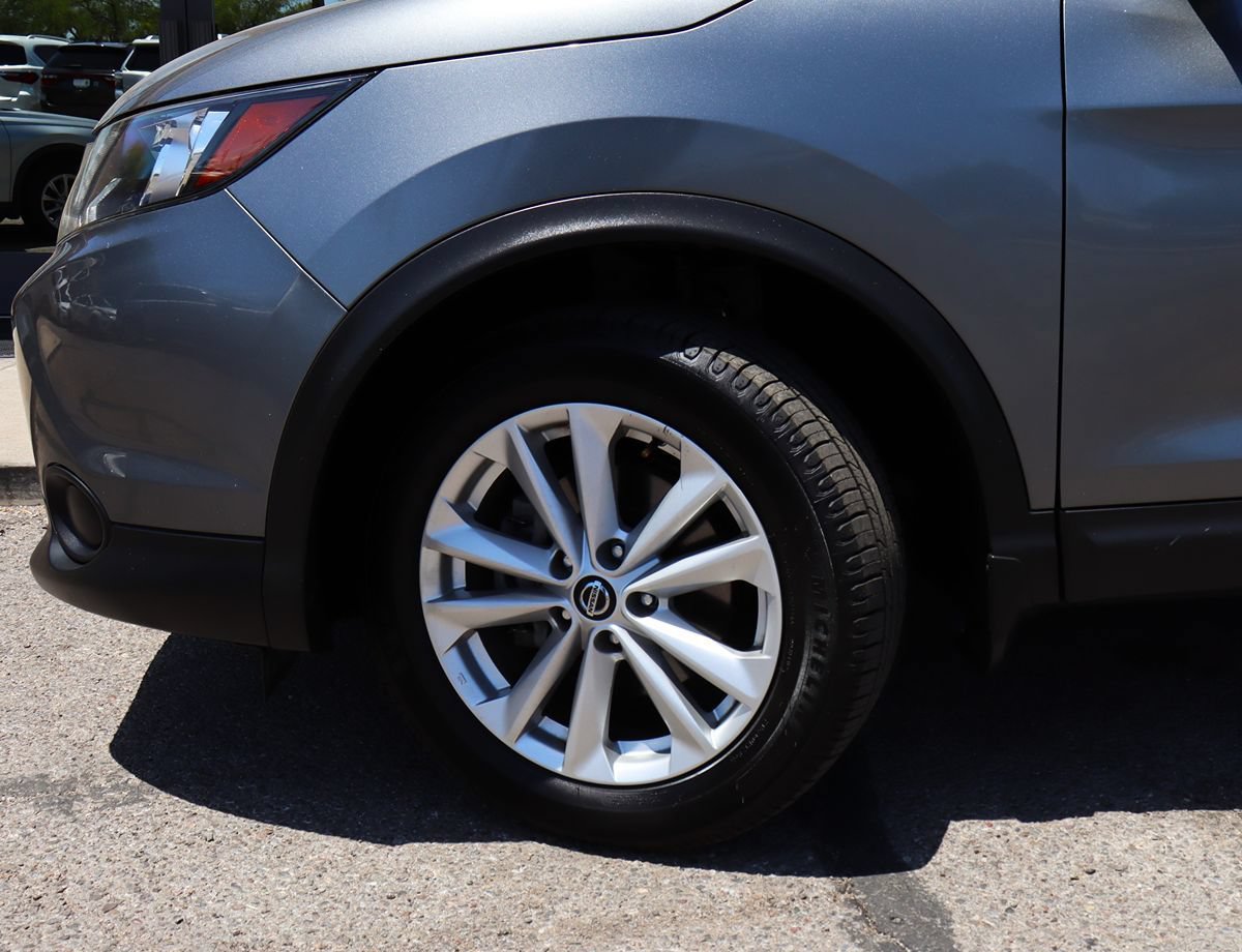 Used 2019 Nissan Rogue Sport SV FWD image 5