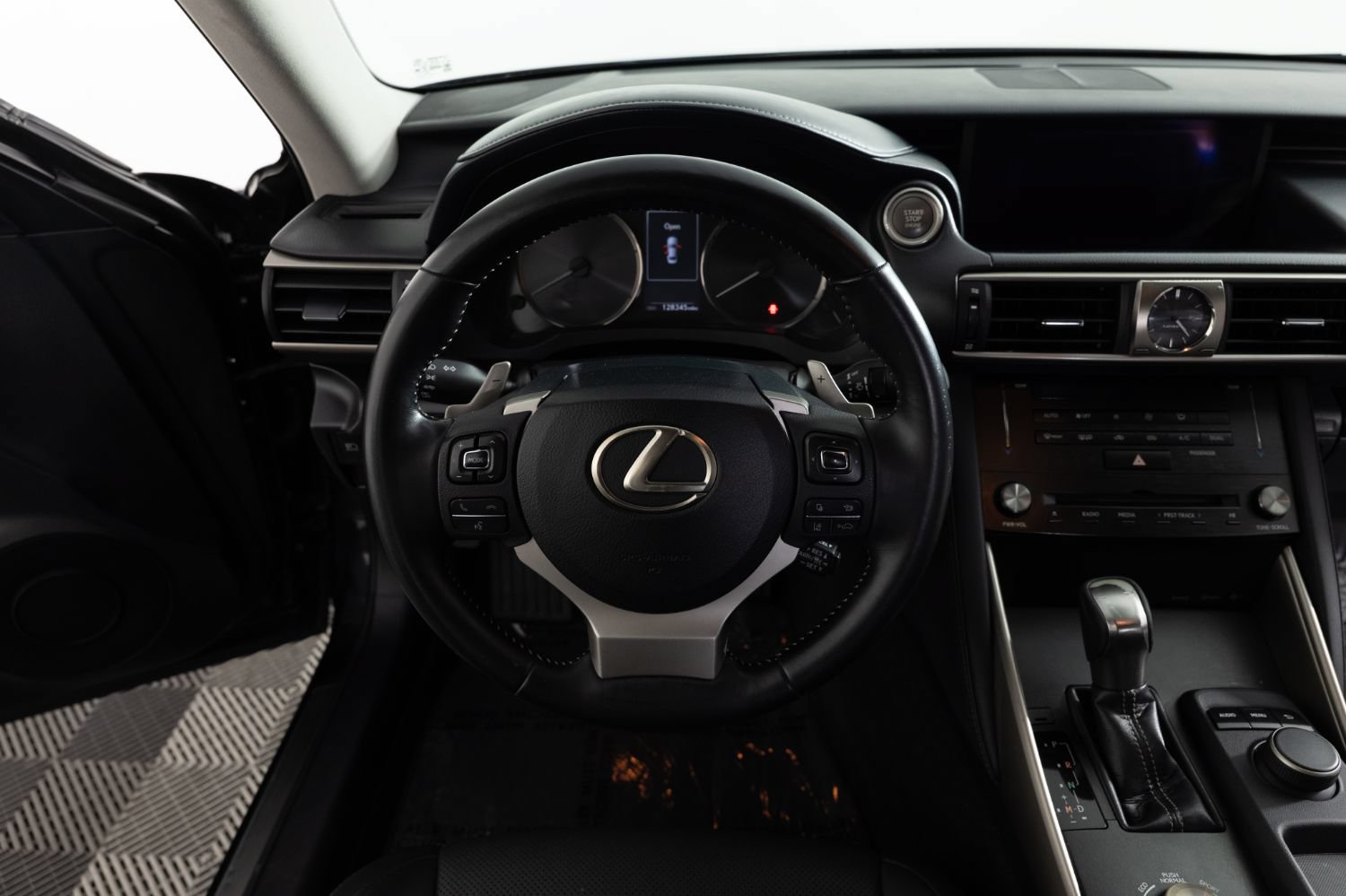 Used 2017 Lexus IS 200t RWD image 27