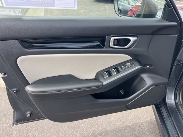 Used 2023 Honda Civic Touring image 6