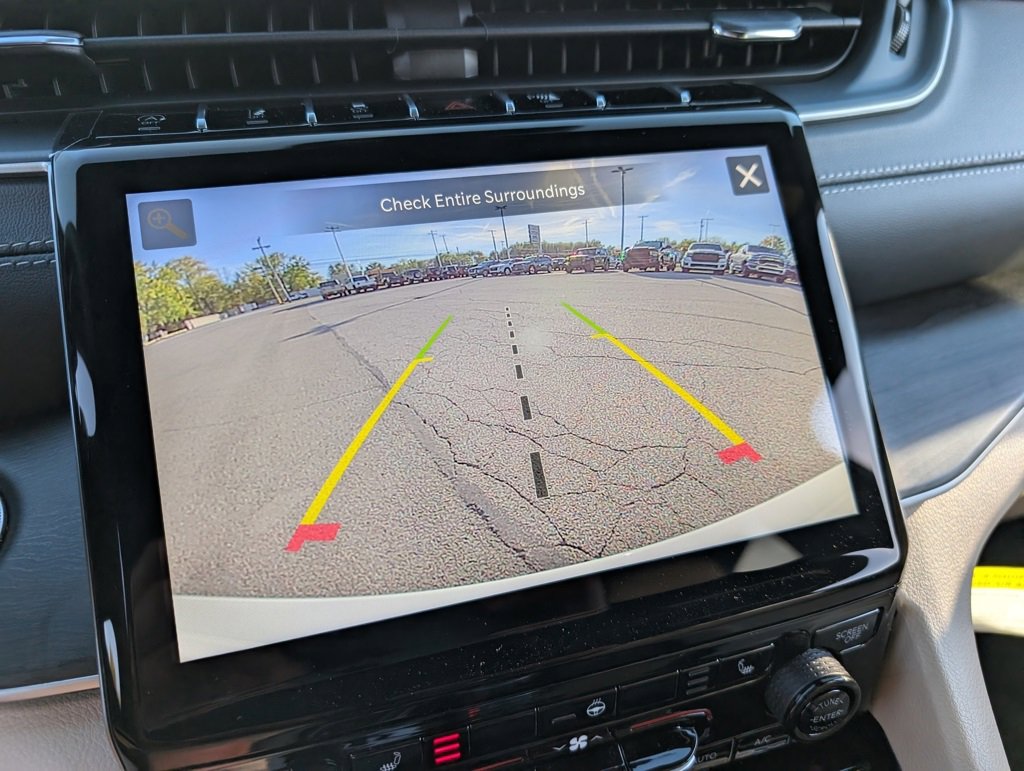 New 2025 Jeep Grand Cherokee Limited image 25