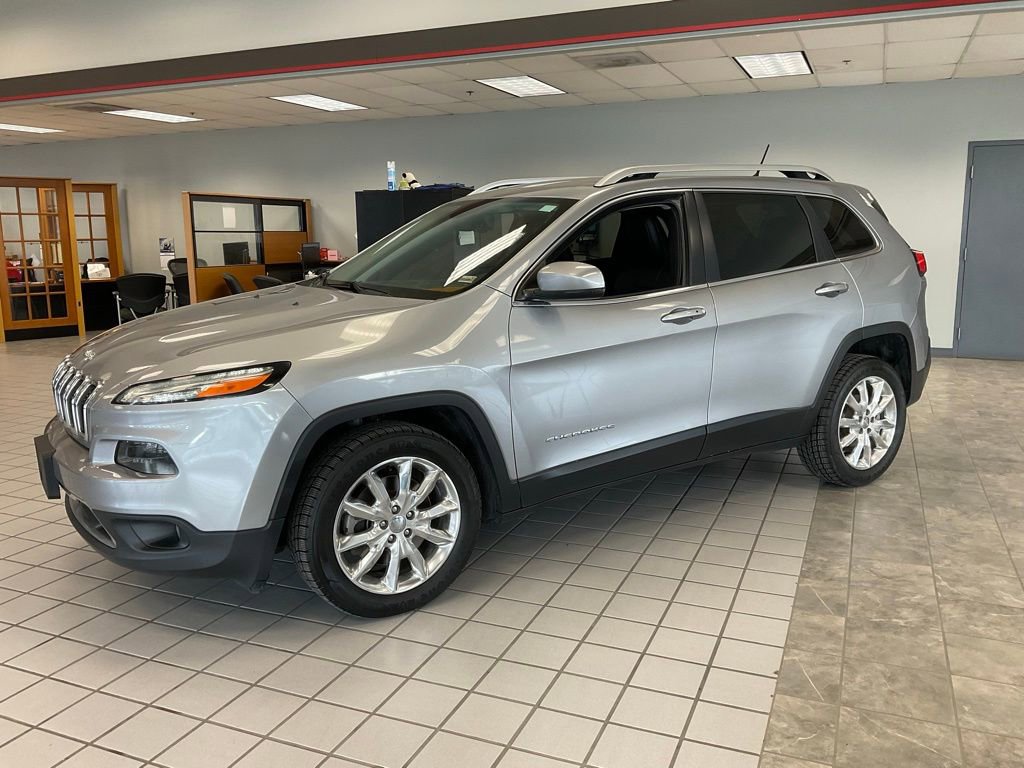 Used 2015 Jeep Cherokee Limited image 3