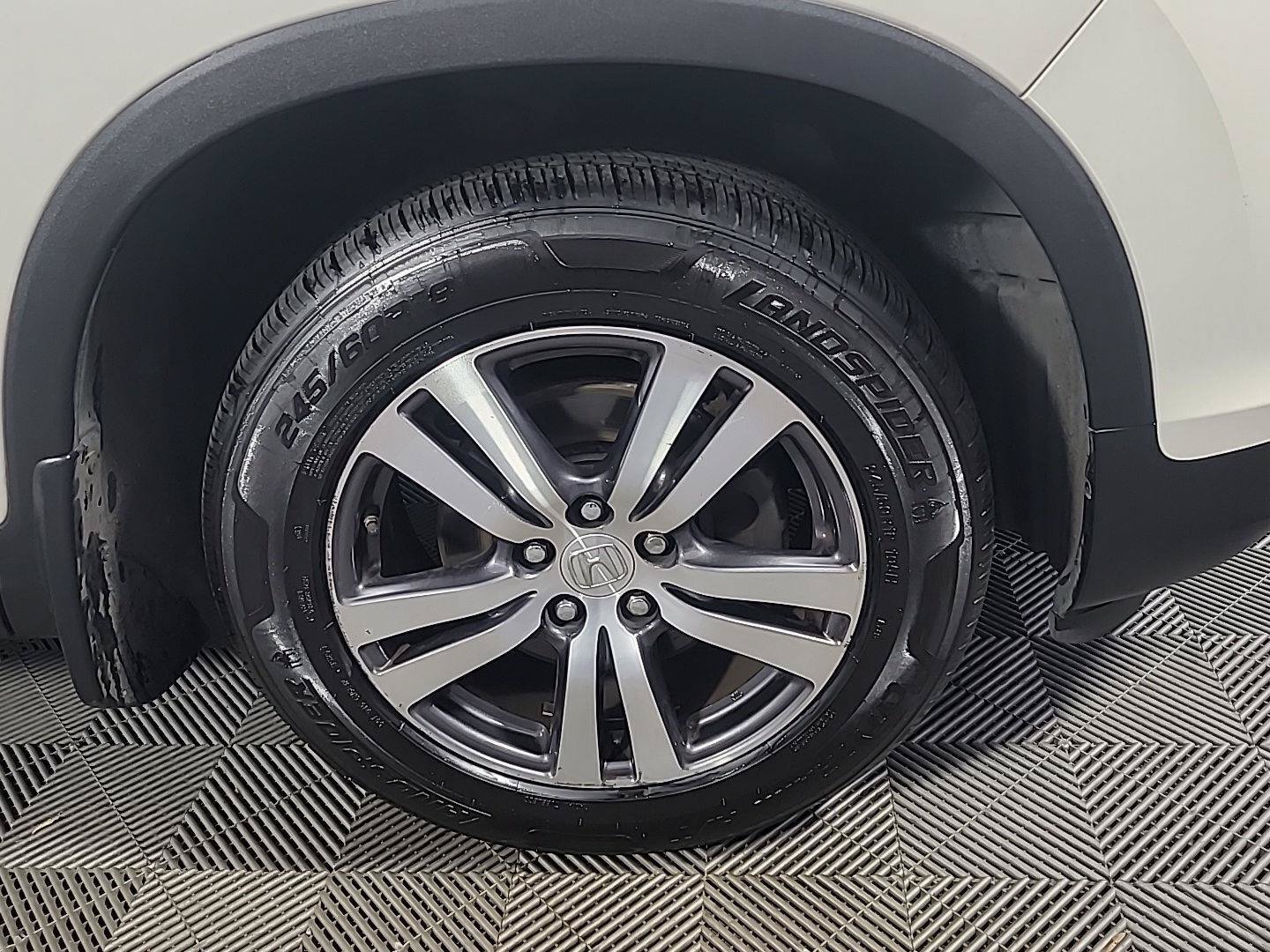 Certified 2018 Honda Pilot EX-L image 3