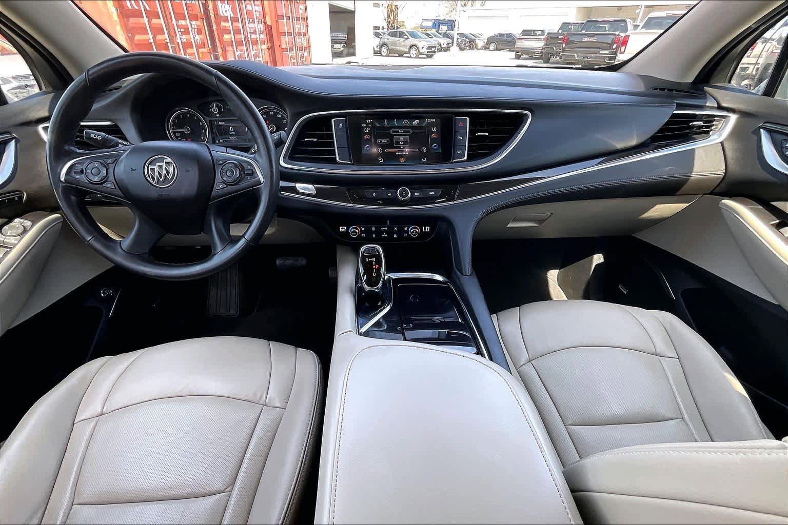 Used 2019 Buick Enclave Premium FWD image 15