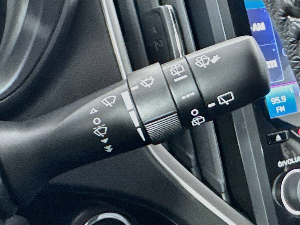 Used 2019 Subaru Impreza 2.0i Limited w/ Popular Package #2 AWD/4WD image 13