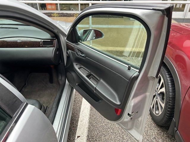 Used 2015 Chevrolet Impala LTZ image 24