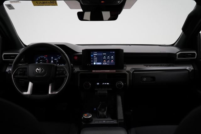 Used 2025 Toyota Tacoma TRD Off-Road image 9