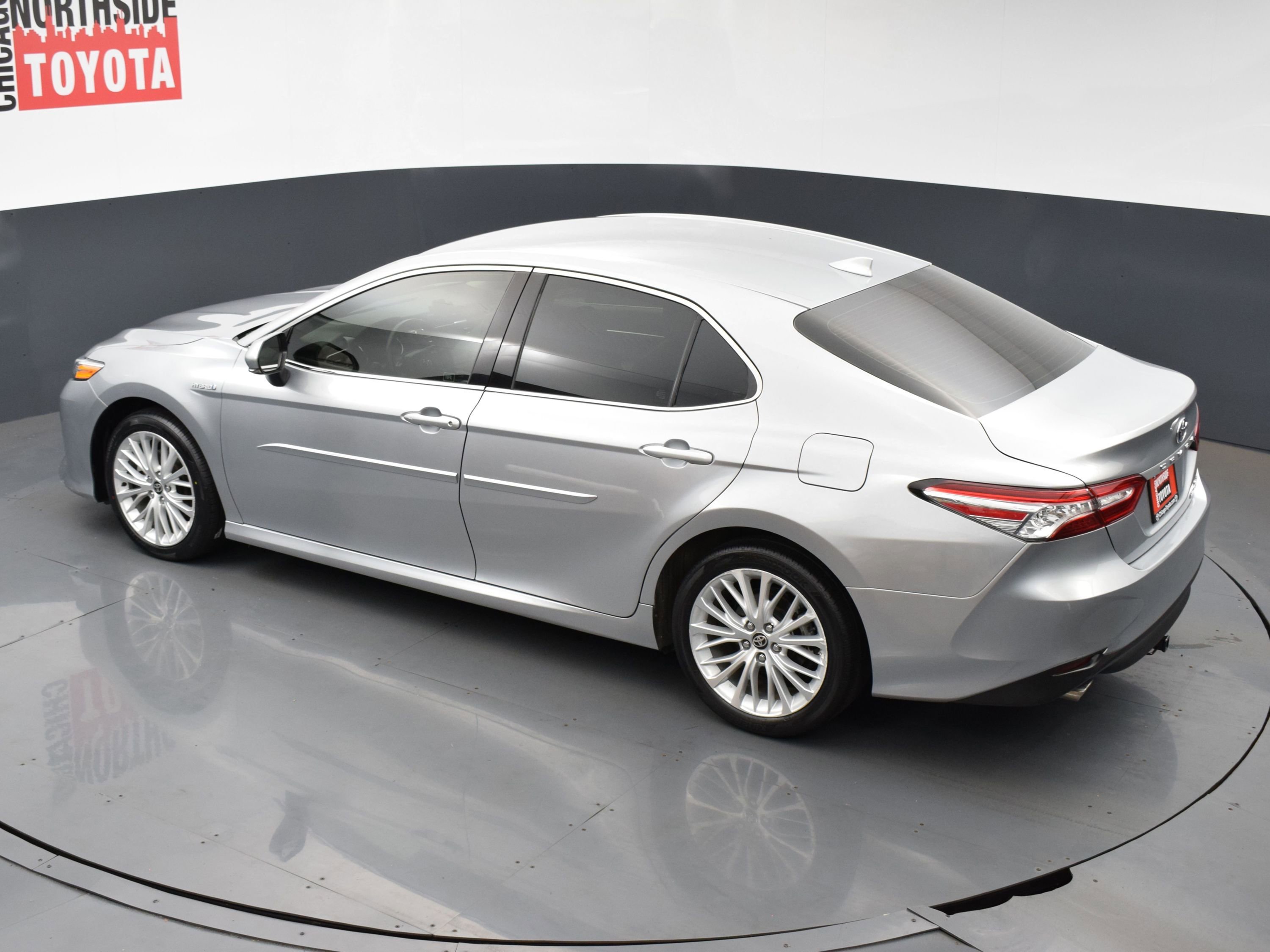 Used 2020 Toyota Camry XLE image 21