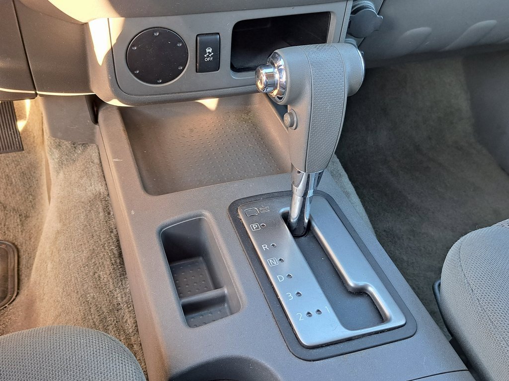 Used 2016 Nissan Frontier SV image 16