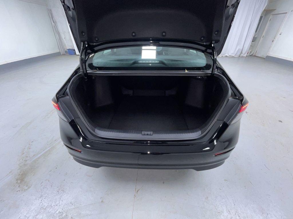 Used 2025 Honda Accord LX image 16