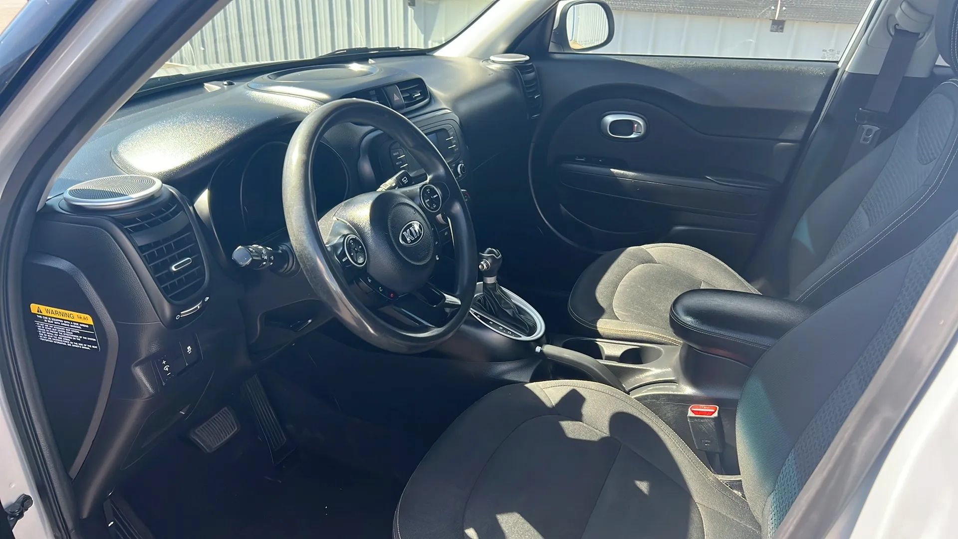 Used 2016 Kia Soul + FWD image 14