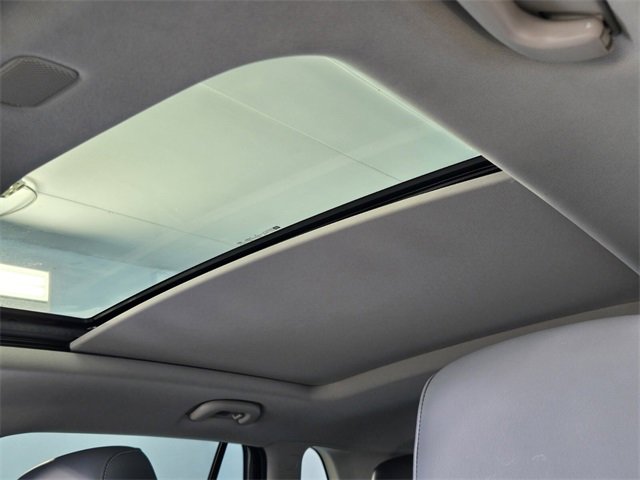 Used 2019 Buick Envision Essence image 10