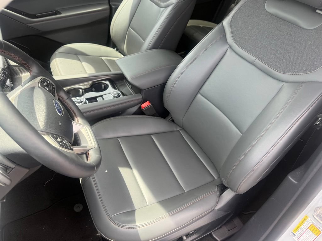 New 2026 Ford Explorer Active w/ Active Comfort Package AWD/4WD image 12