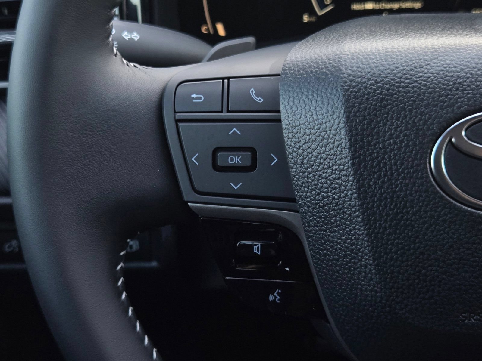 Certified 2026 Toyota Camry SE FWD image 21