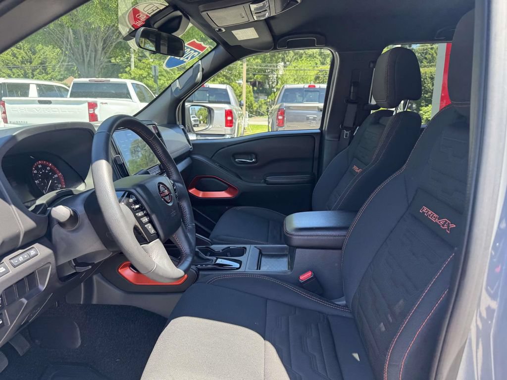 Certified 2025 Nissan Frontier PRO-4X AWD/4WD image 15