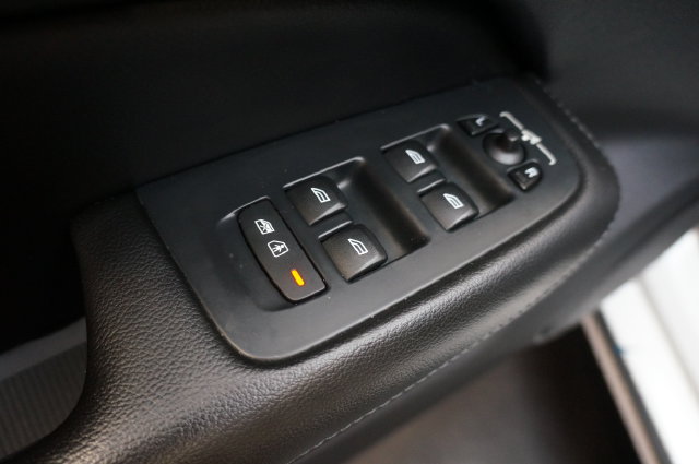 Used 2019 Volvo S60 T6 Momentum AWD/4WD image 30