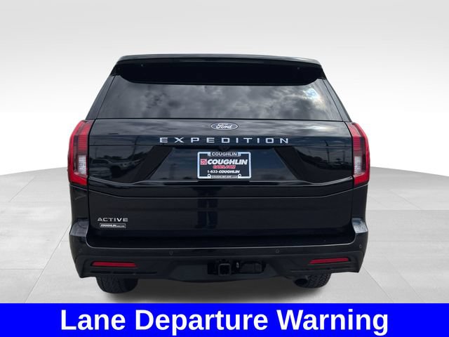 Used 2025 Ford Expedition Active AWD/4WD image 4