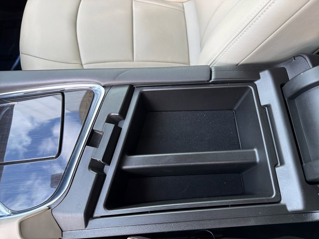 Used 2021 Buick Enclave Essence w/ Sound and Sites Package image 24