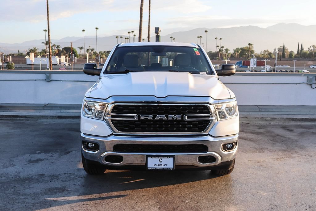 Used 2022 RAM 1500 Big Horn AWD/4WD image 3