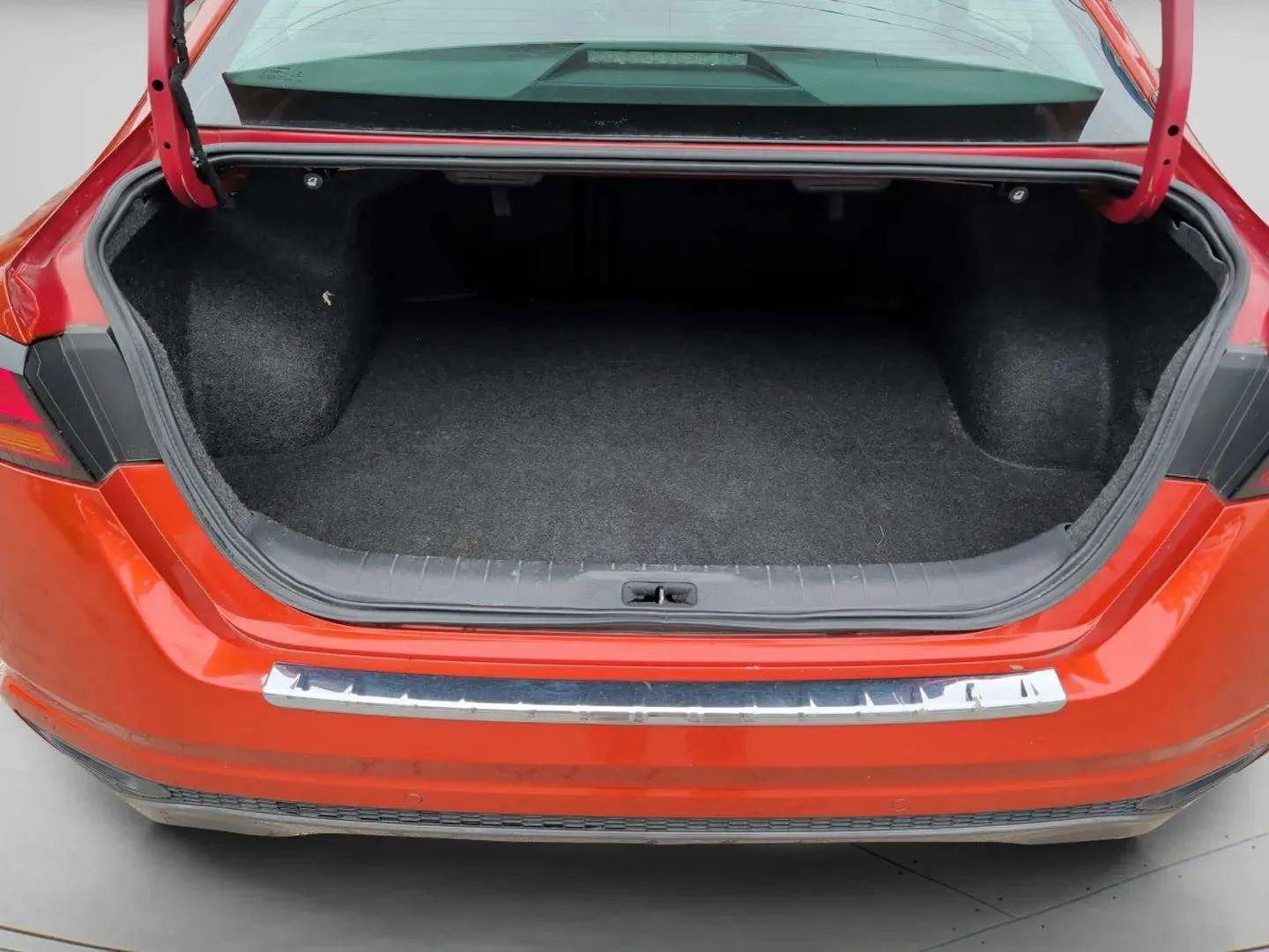 Used 2022 Nissan Altima 2.0 SR image 32