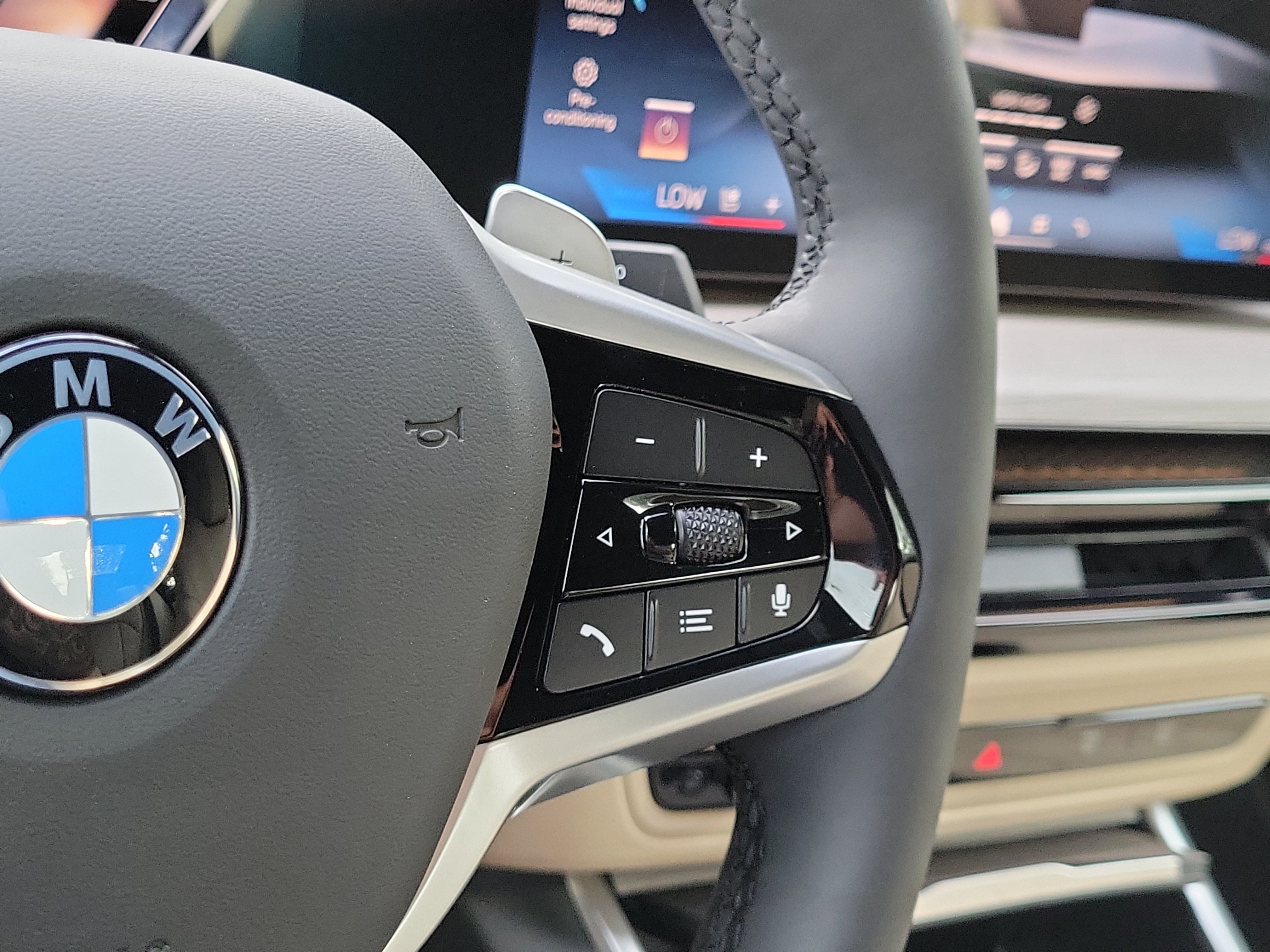 New 2026 BMW 330i Sedan w/ Convenience Package RWD image 20