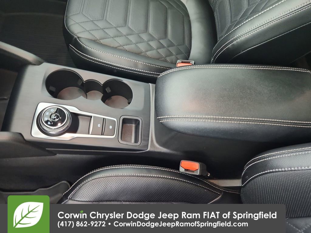 Used 2024 Ford Escape Platinum w/ Premium Technology Package image 21