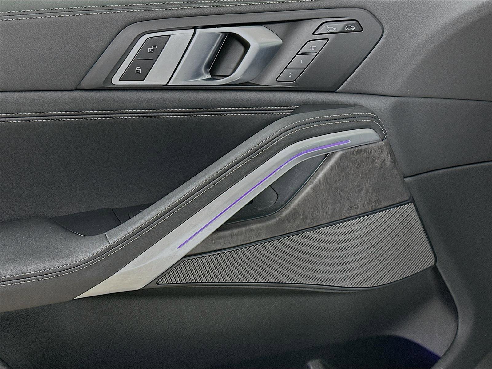 Certified 2024 BMW X6 xDrive40i image 18