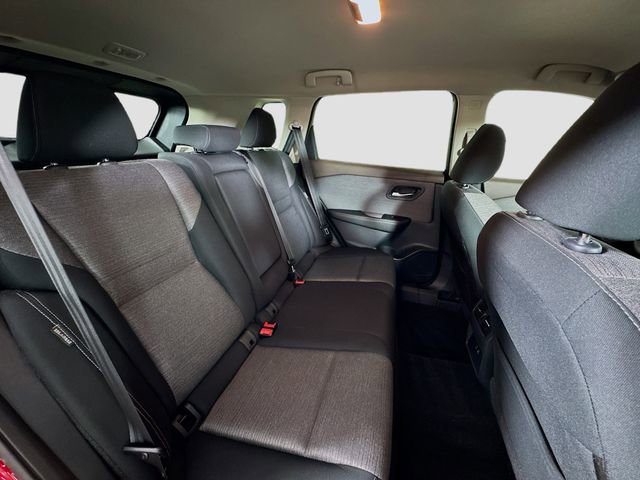 Used 2021 Nissan Rogue SV image 28