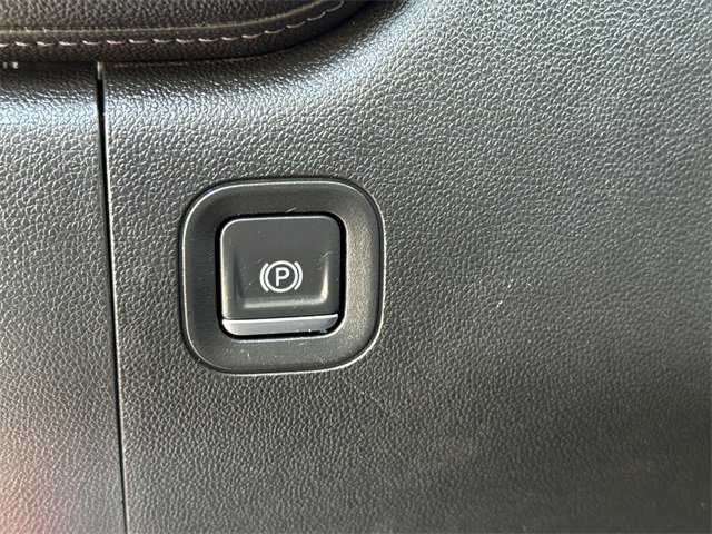 Used 2020 Chevrolet Silverado 1500 RST w/ Rally Edition image 22