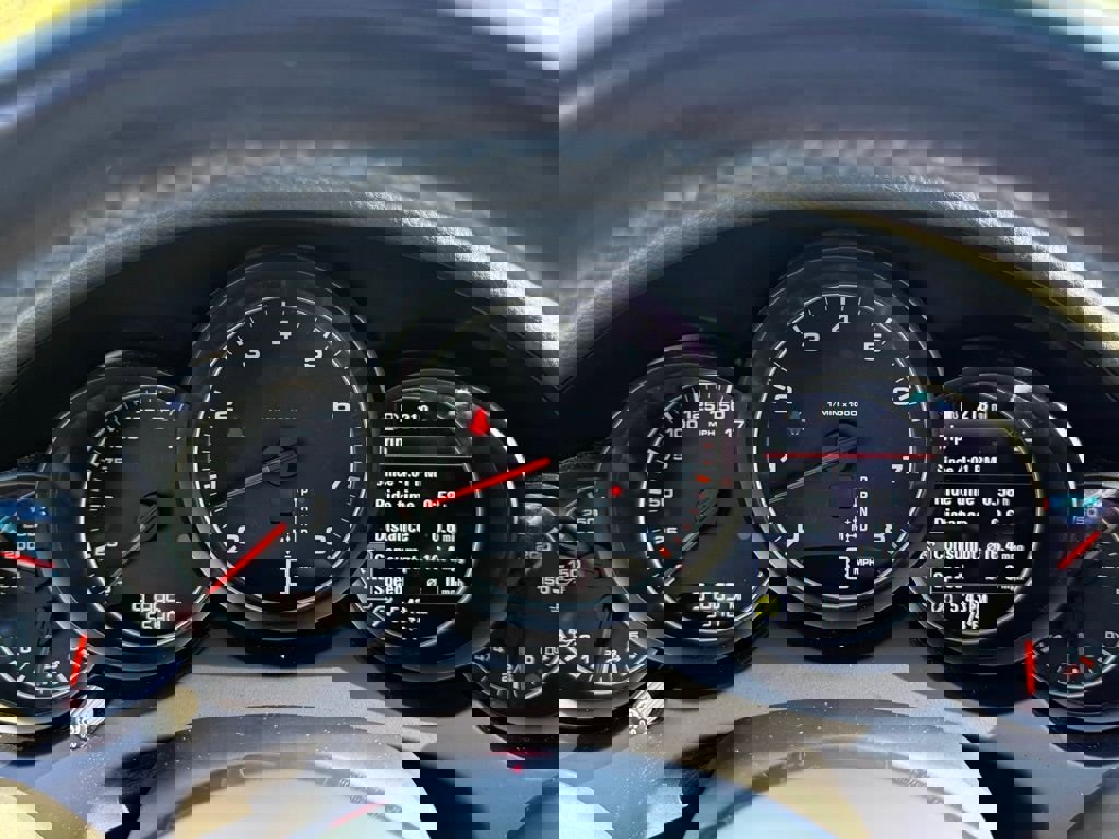 Used 2018 Porsche Cayenne Platinum Edition AWD/4WD image 31