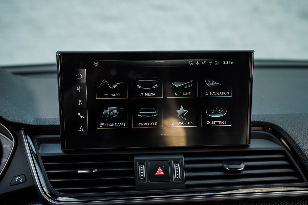 Used 2023 Audi SQ5 Premium w/ Convenience Package image 31